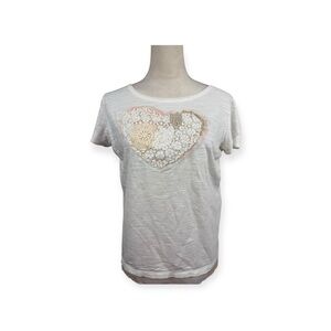 Chico’s short sleeve white top with lace heart size 2-large/12